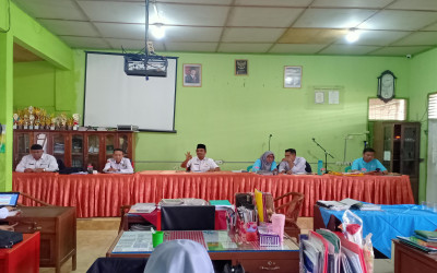 RAPAT DINAS PERDANA TAHUN AJARAN 2025/2026 MTsN 2 KOTA PAYAKUMBUH