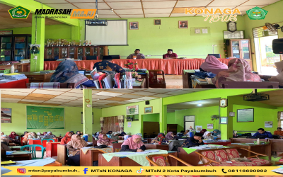 Kajian Ahlussunnah wal Jamaah Bersama Ustadz H. Kanapi di MTsN 2 Kota Payakumbuh